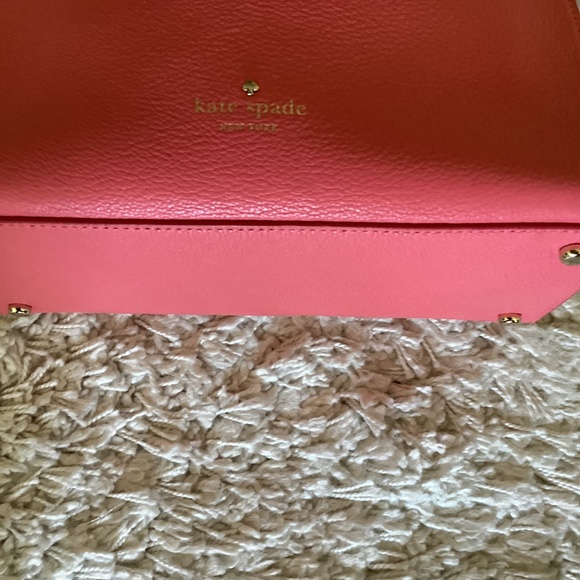 Kate Spade Hayes Street Isobel Small Guava Pink - Picture 6 of 7